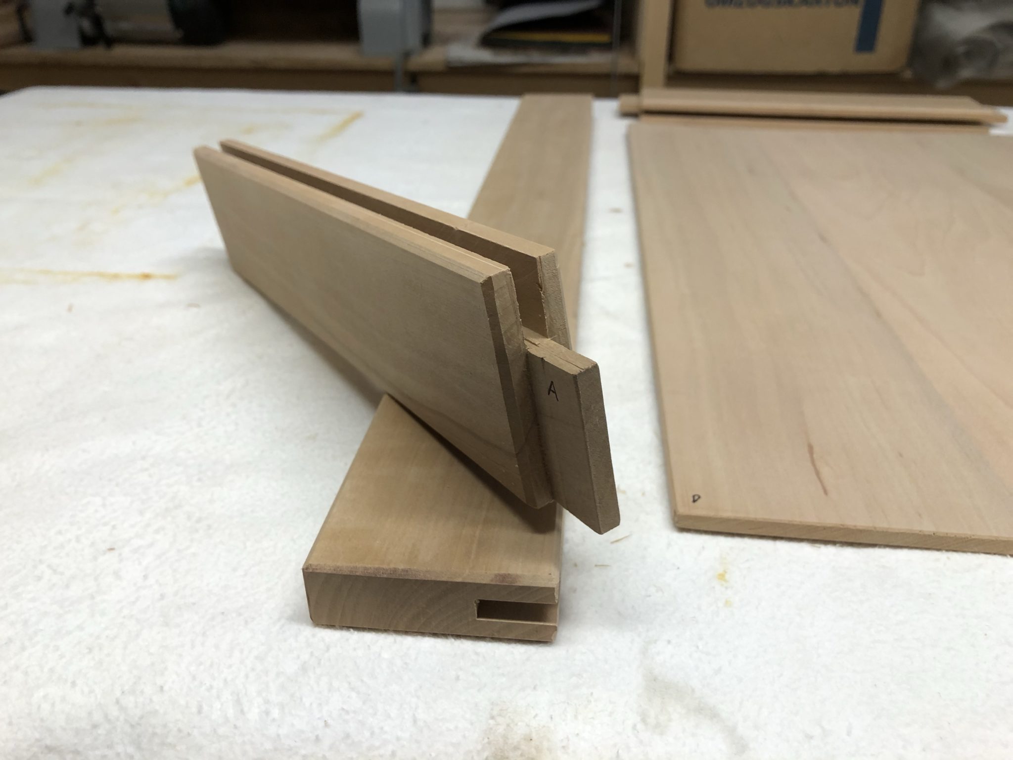 Bad-/Medizinschrank im Shaker-Stil aus Birne – StS